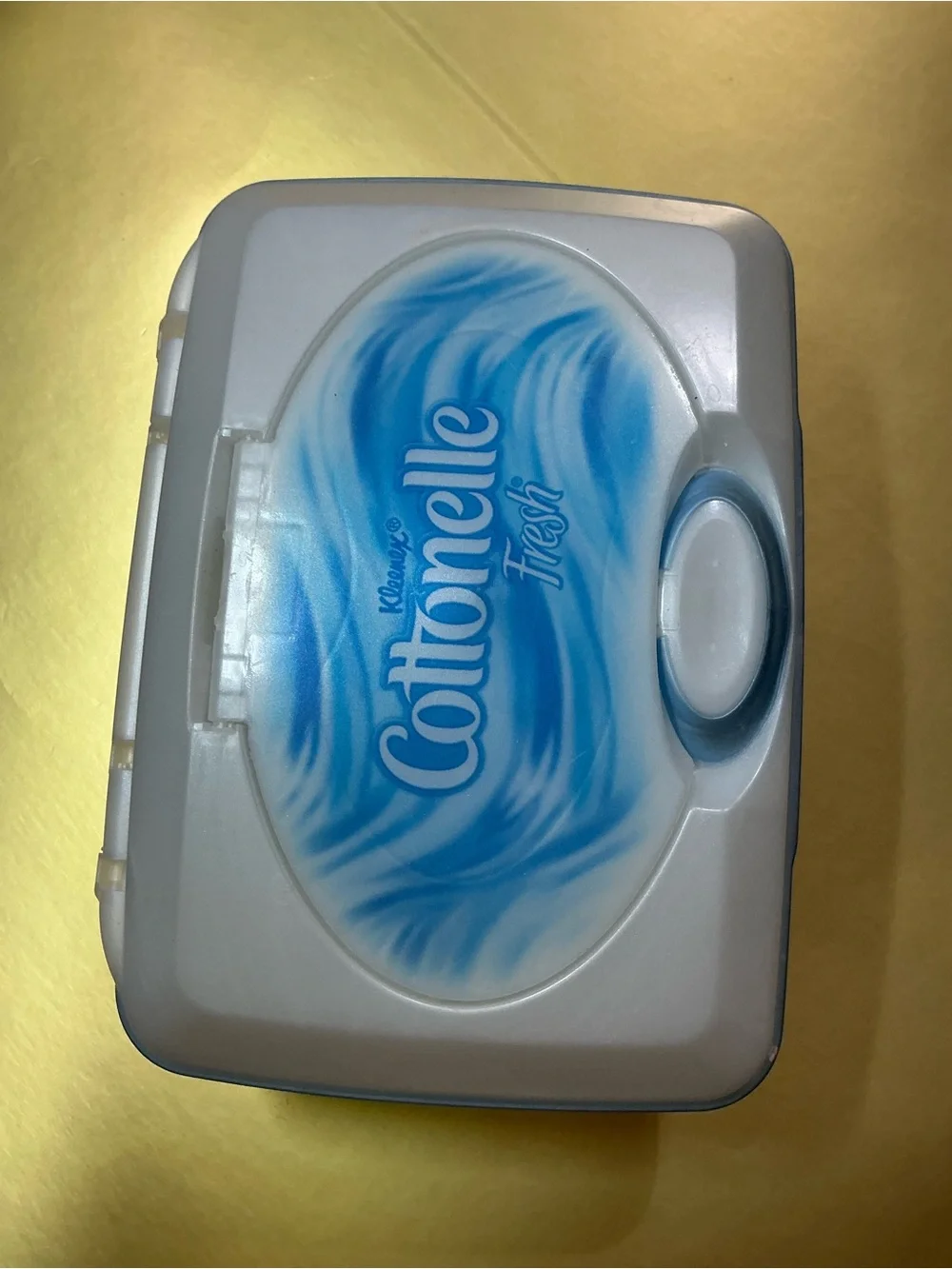 Cottonelle Common No Print Edition Pop-Up Dispenser Pearl White & Blue